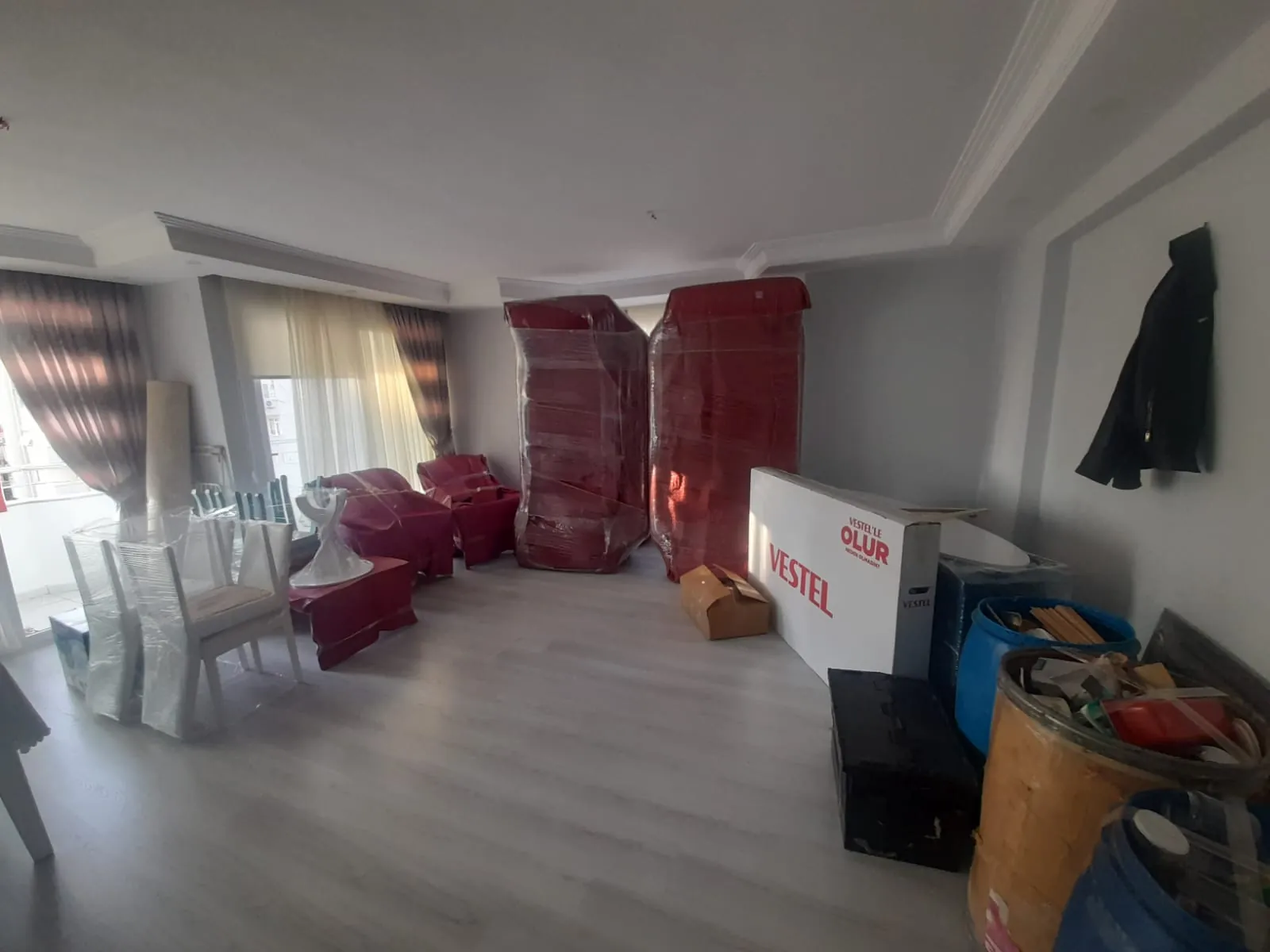 Keşif sonrası taşımaya hazırlanan salon